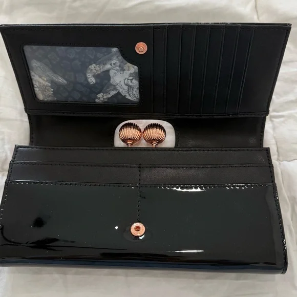 Ted Baker London Black Patent Clutch with Rose Gold Accents NWOT - Picture 3 of 6